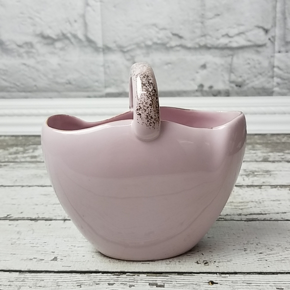 Stunning vintage Ucagco pink basket vase planter - Picture 2 of 4